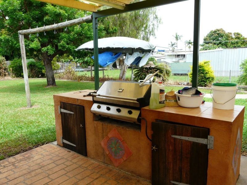 131 Ninth Avenue, Home Hill QLD 4806