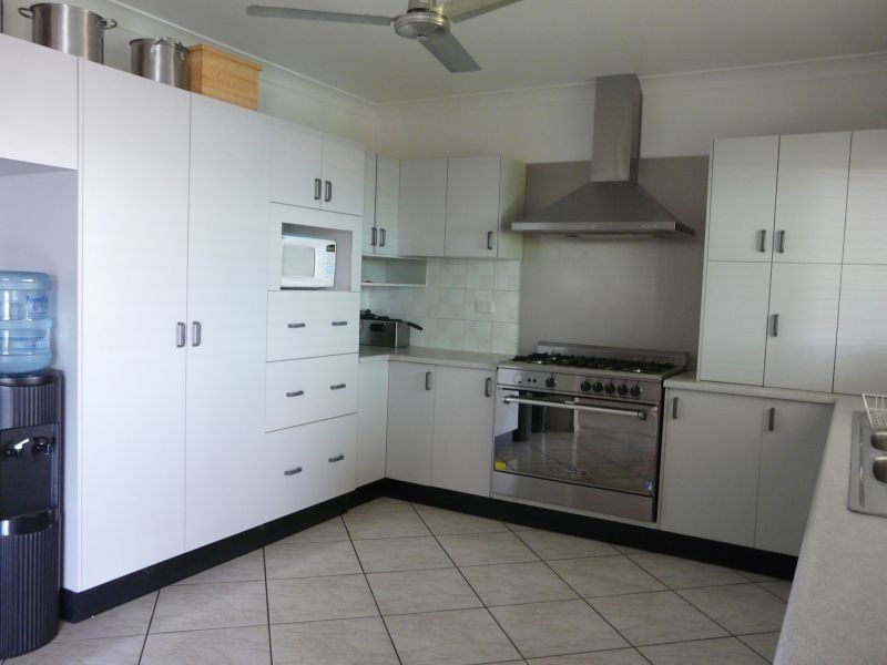 43 Fourteenth Street, Home Hill QLD 4806
