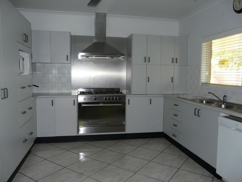 43 Fourteenth Street, Home Hill QLD 4806