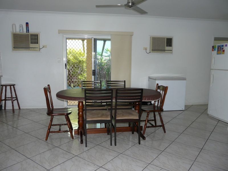 43 Fourteenth Street, Home Hill QLD 4806