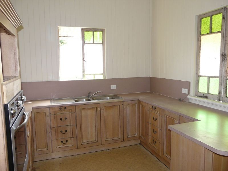 39 SEVENTH Avenue, Home Hill QLD 4806