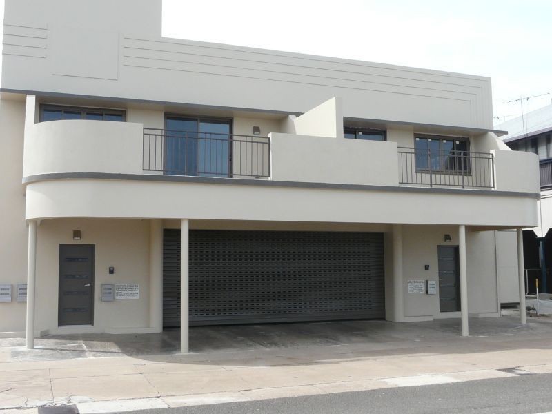 Unit 1-2/202 QUEEN Street, Ayr QLD 4807