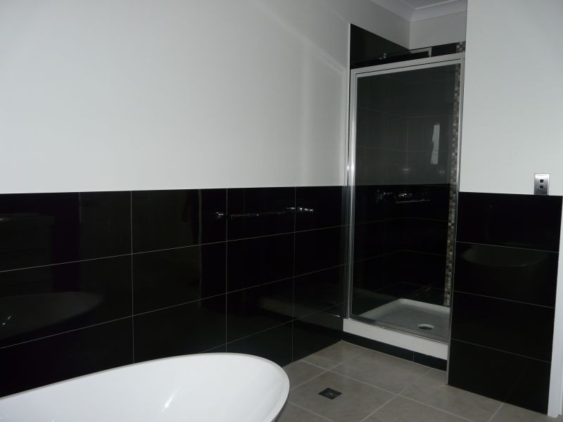 Unit 1-2/202 QUEEN Street, Ayr QLD 4807