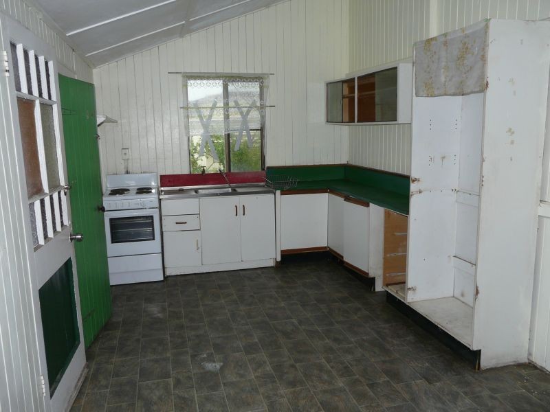 39 Ninth Avenue, Home Hill QLD 4806