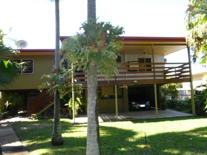 12A THIRD Avenue, Home Hill QLD 4806
