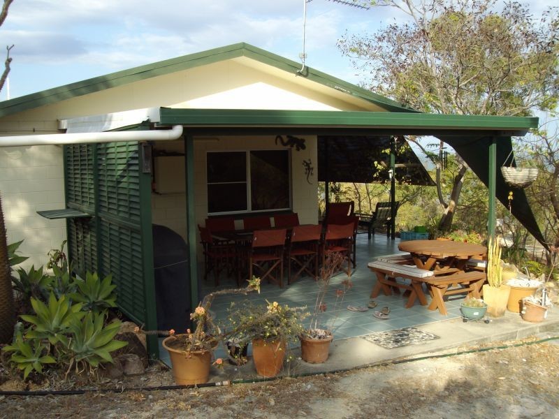 236 FLAGSTAFF BAY , CAPE UPSTART, Bowen QLD 4805