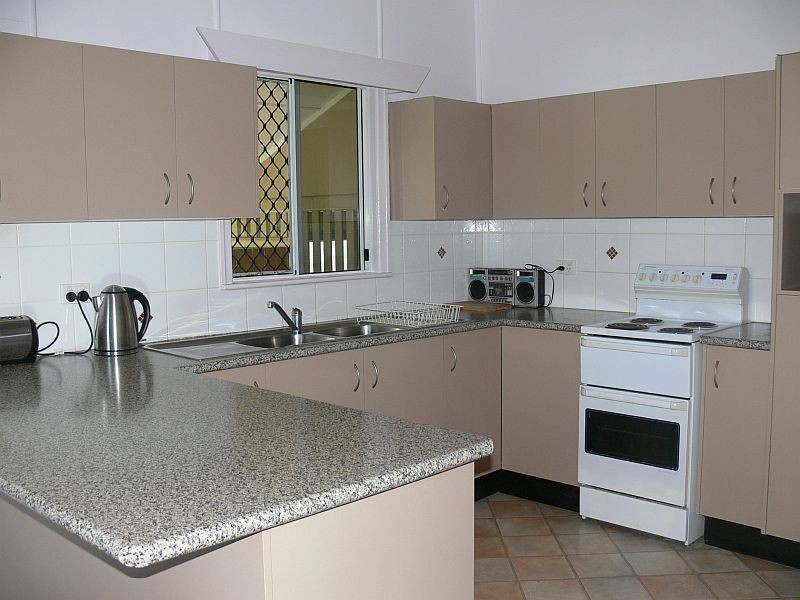 77 FOURTEENTH Avenue, Home Hill QLD 4806