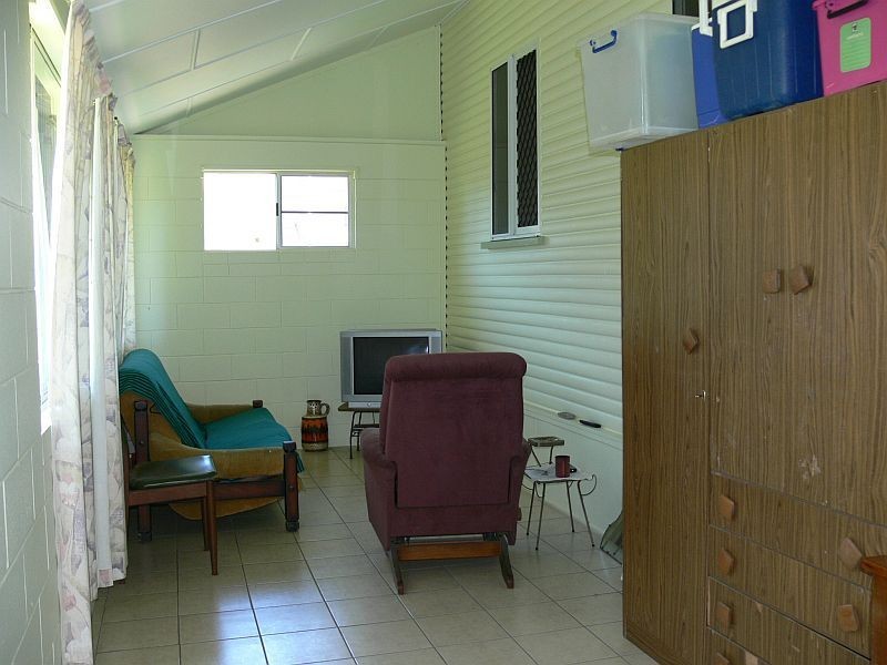 77 FOURTEENTH Avenue, Home Hill QLD 4806