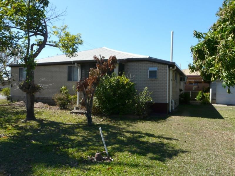 79 YOUNG Street, Ayr QLD 4807