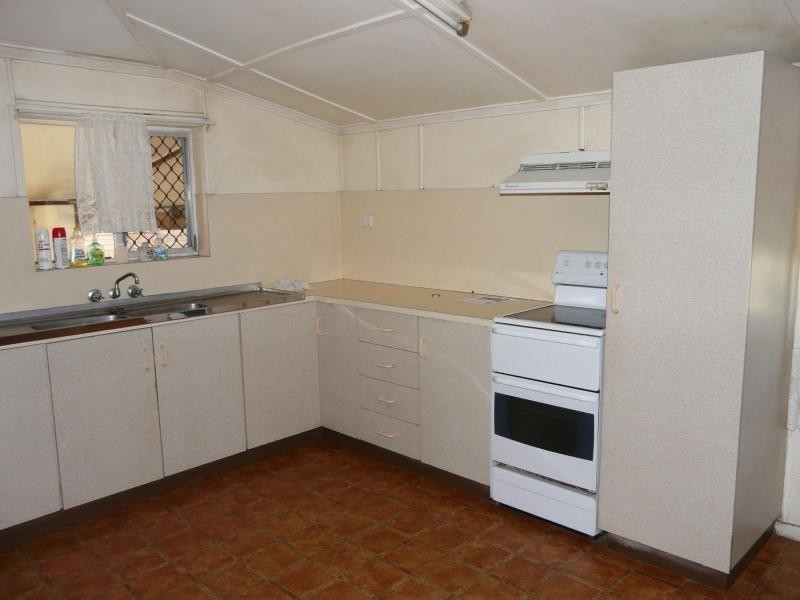 79 YOUNG Street, Ayr QLD 4807