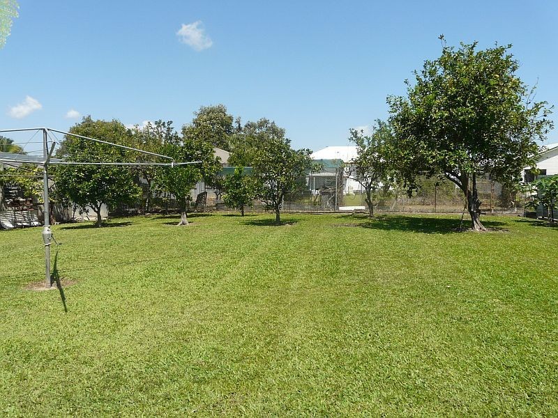 74 FOURTEENTH Avenue, Home Hill QLD 4806