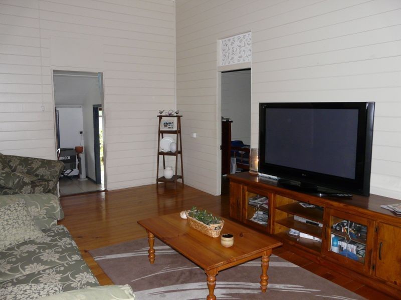 9 Rae Street, Ayr QLD 4807