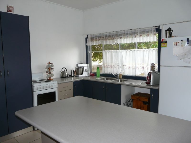 9 Rae Street, Ayr QLD 4807