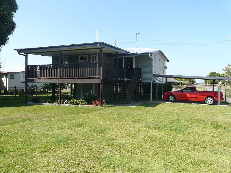 120 THIRTEENTH Avenue, Home Hill QLD 4806