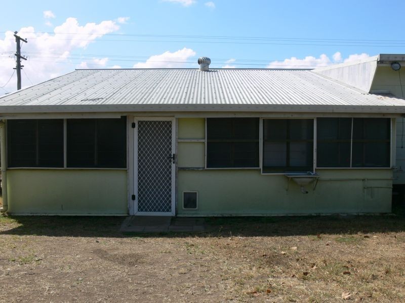 32 BURKE Street, Ayr QLD 4807