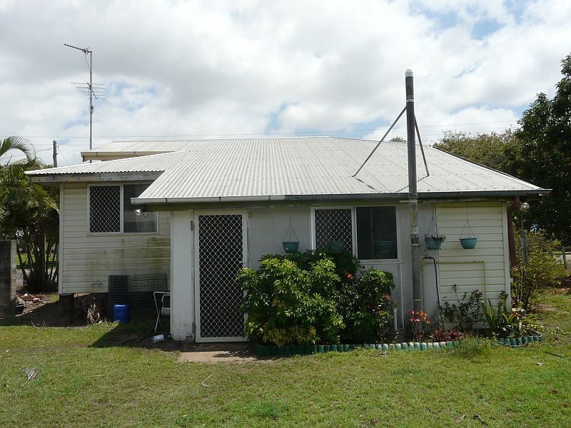 70 BEACH Road, Ayr QLD 4807