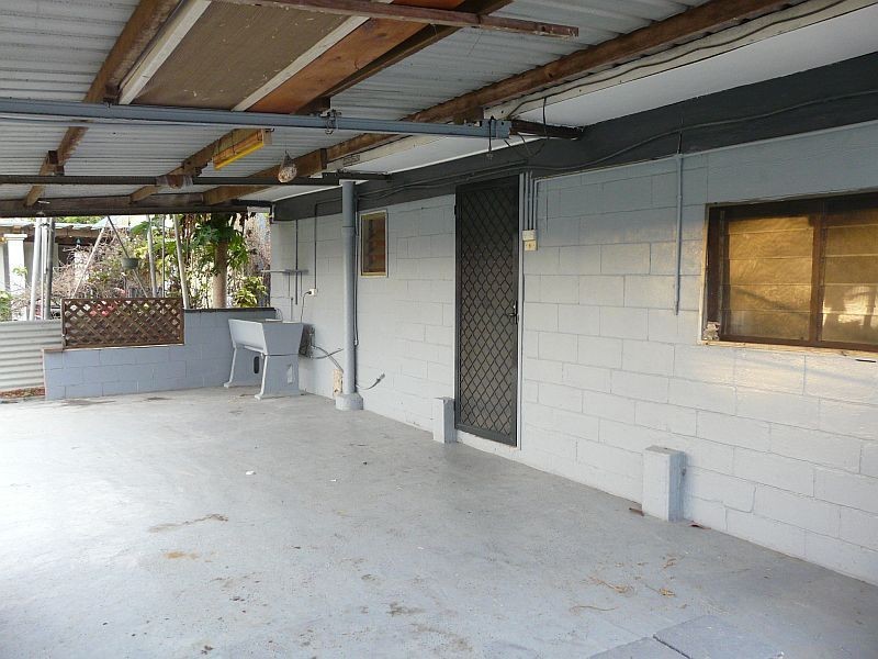 46 TOPTON Street, Alva QLD 4807