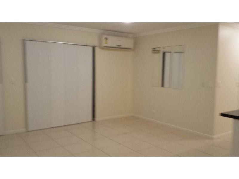 Unit 3/321 ANGUS SMITH Drive, Douglas QLD 4814
