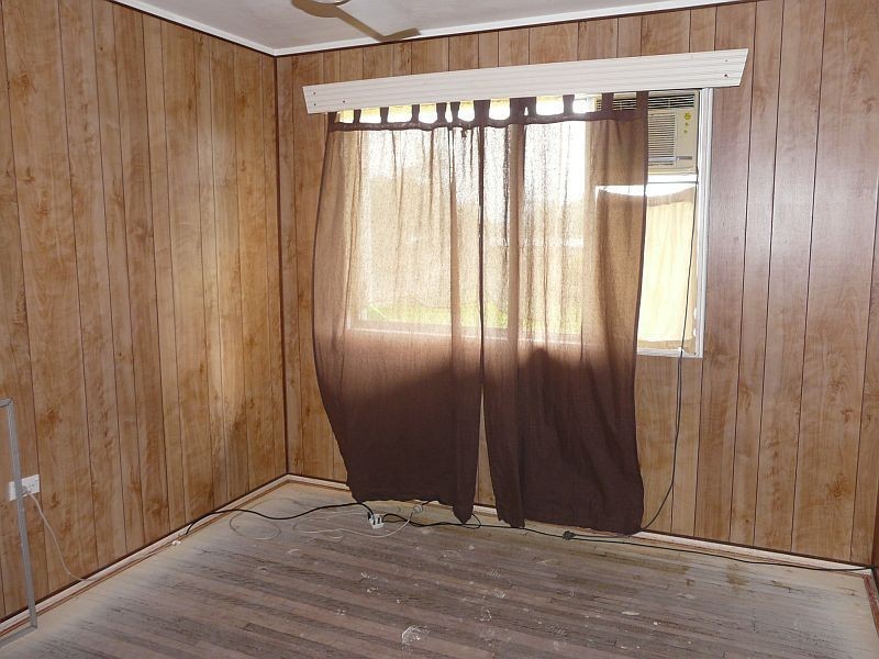 48 BOWLING GREEN Street, Brandon QLD 4808