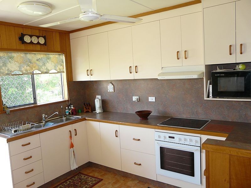 23 BOWLING GREEN Street, Brandon QLD 4808