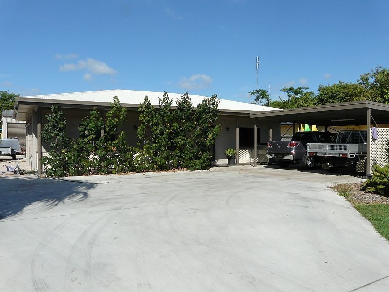 10 PALM Court, Ayr QLD 4807