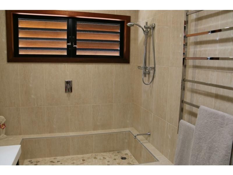 11 VILES Street, Rosslea QLD 4812