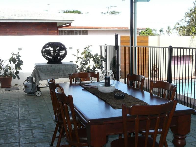 11 VILES Street, Rosslea QLD 4812