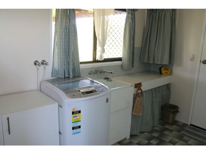 376 DRYNIE Road, Brandon QLD 4808