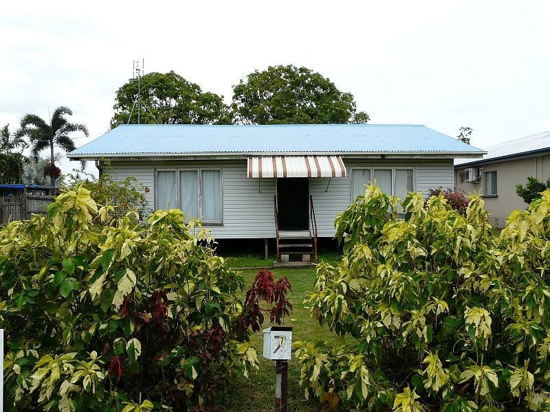 7 HENRY Street, Ayr QLD 4807