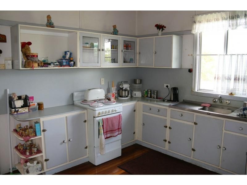 568 IONA Road, Fredericksfield QLD 4806