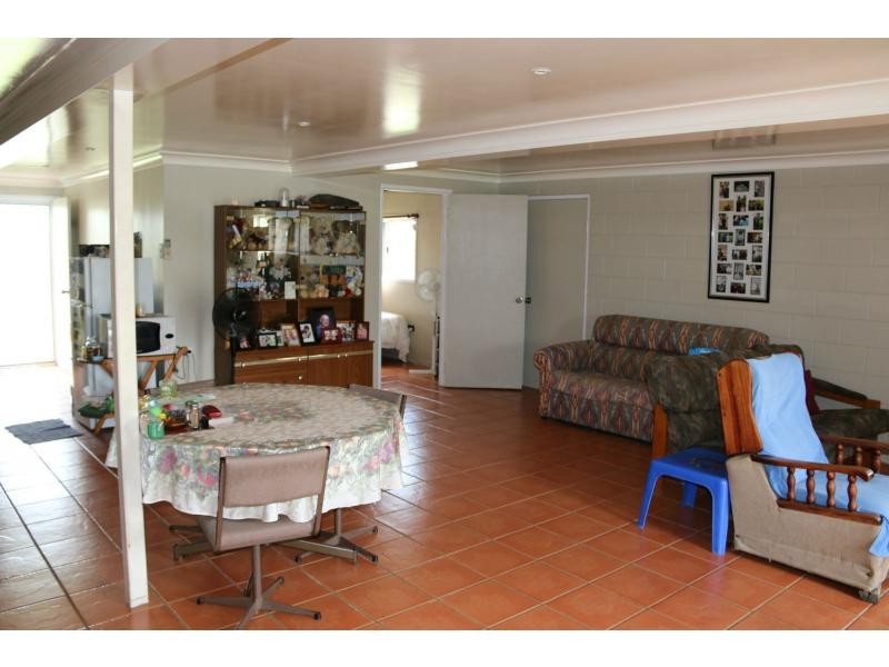 568 IONA Road, Fredericksfield QLD 4806