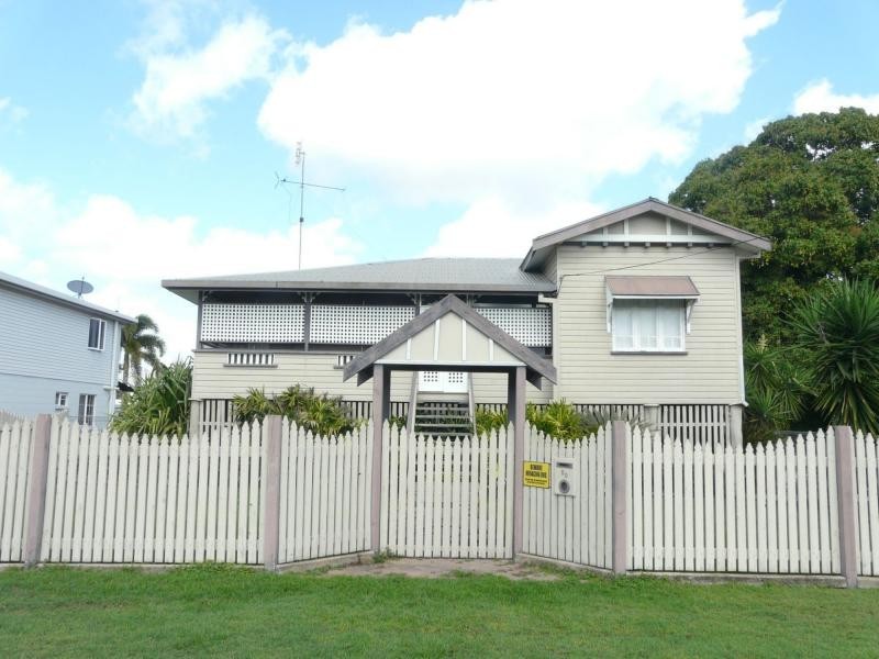 80 Twelfth Avenue, Home Hill QLD 4806