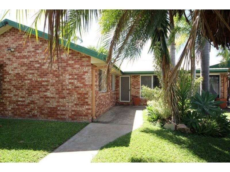 11 SEVENTH Avenue, Home Hill QLD 4806