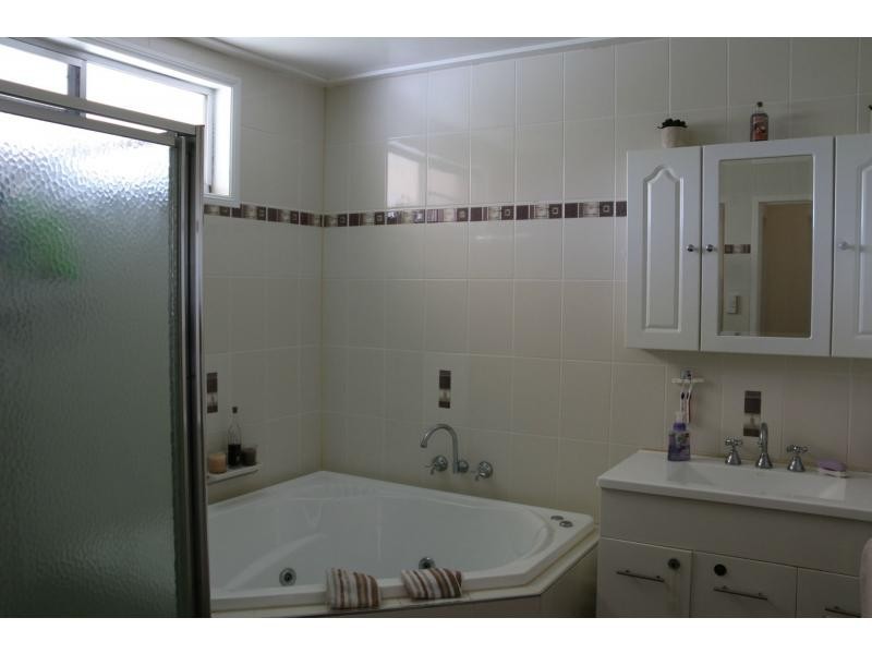 27 MCINTYRE Street, Ayr QLD 4807