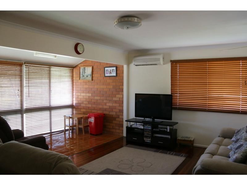 27 MCINTYRE Street, Ayr QLD 4807