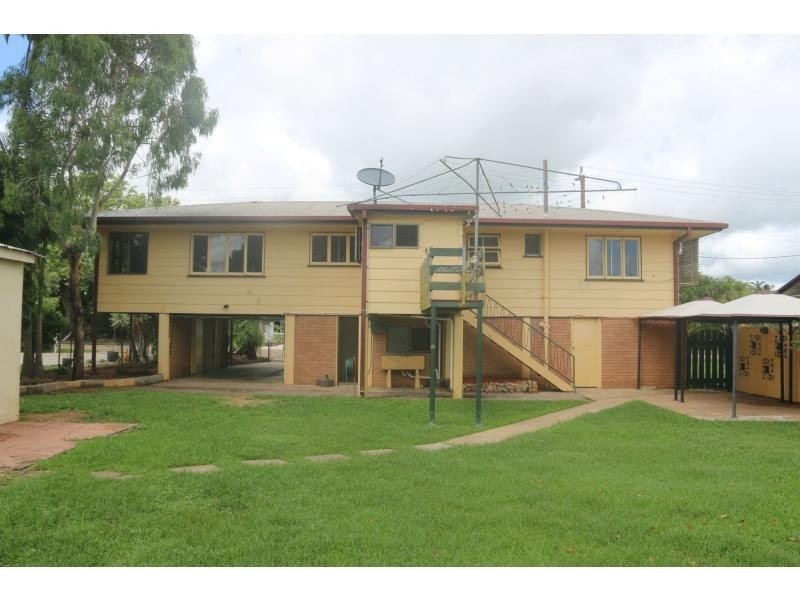 18 RAE Street, Ayr QLD 4807