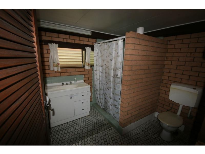 18 RAE Street, Ayr QLD 4807