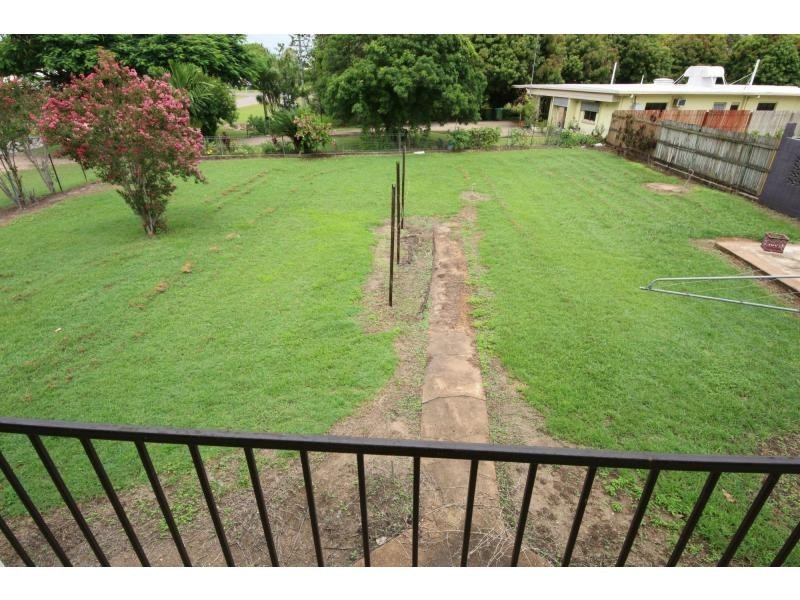 32 ELEVENTH Avenue, Home Hill QLD 4806