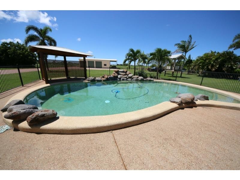 18 IDA Court, Ayr QLD 4807