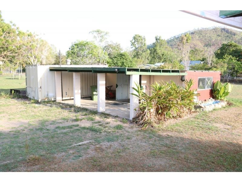 31 BLOODWOOD Drive, Nome QLD 4816