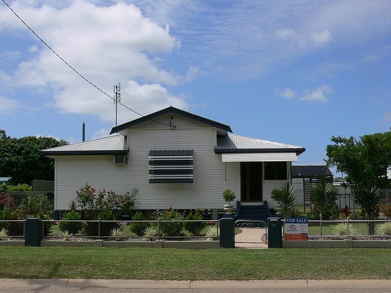 72 BEACH Road, Ayr QLD 4807