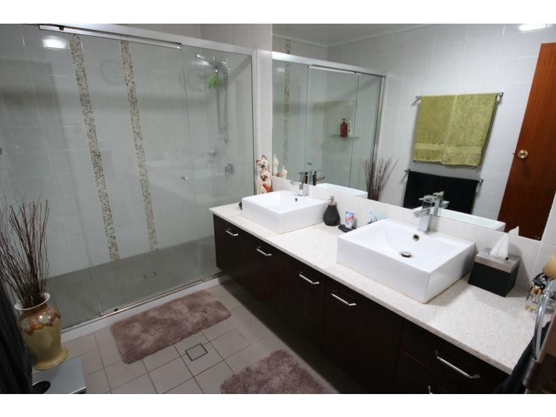 27 FIFTEENTH A Street, Home Hill QLD 4806