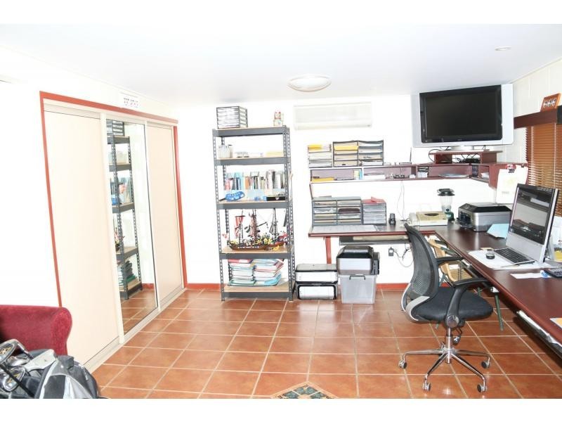 27 FIFTEENTH A Street, Home Hill QLD 4806