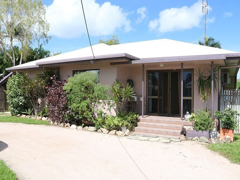 25 GIBSON Street, Ayr QLD 4807