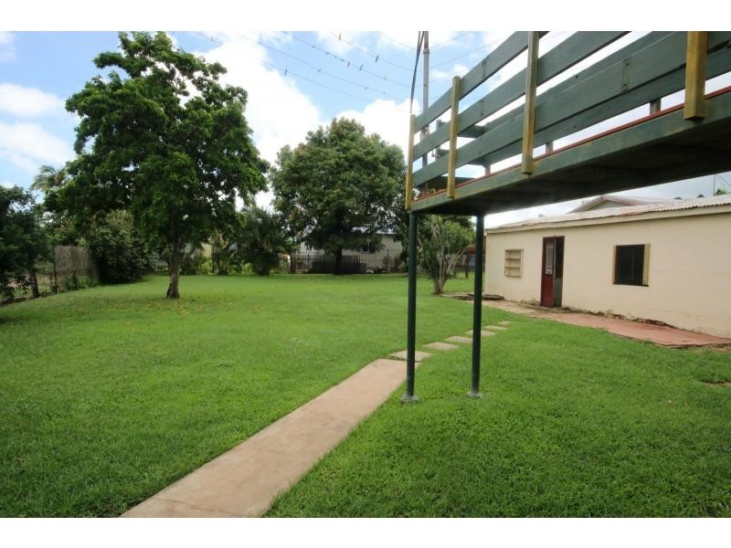 18 RAE Street, Ayr QLD 4807