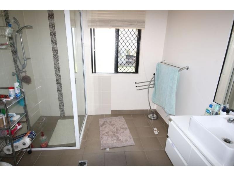 114 THIRTEENTH Avenue, Home Hill QLD 4806