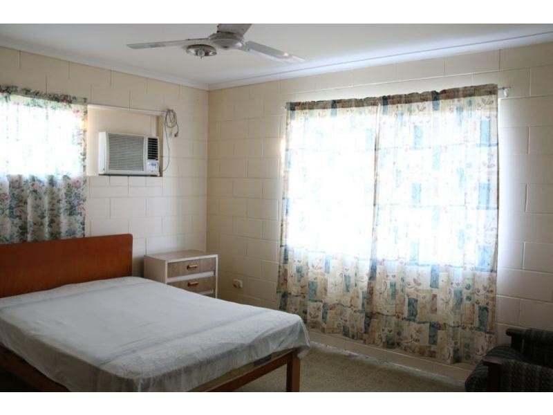 21 FOURTH Street, Home Hill QLD 4806