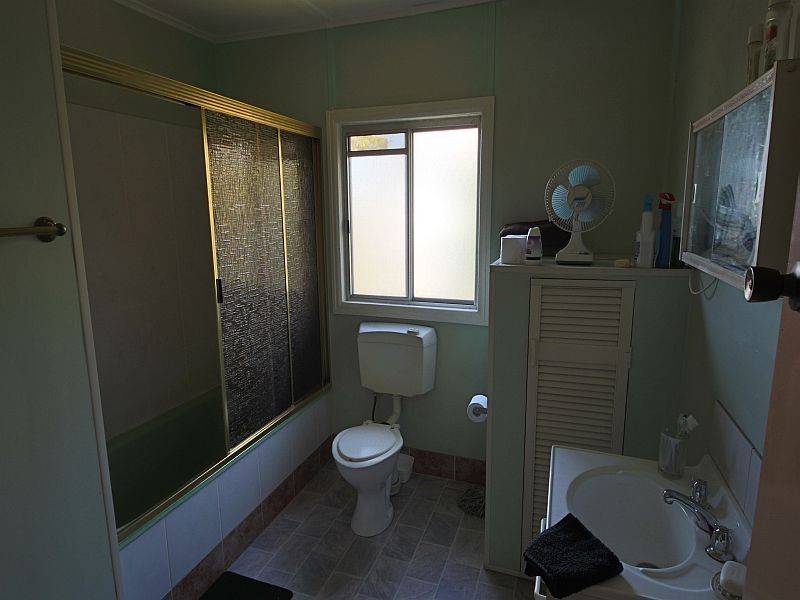 18 FIFTH Avenue, Home Hill QLD 4806