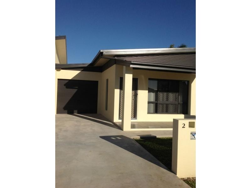 2/22-24 MACMILLAN Street, Ayr QLD 4807