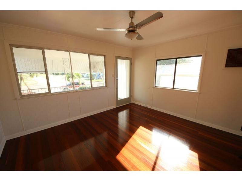137 NINTH Avenue, Home Hill QLD 4806